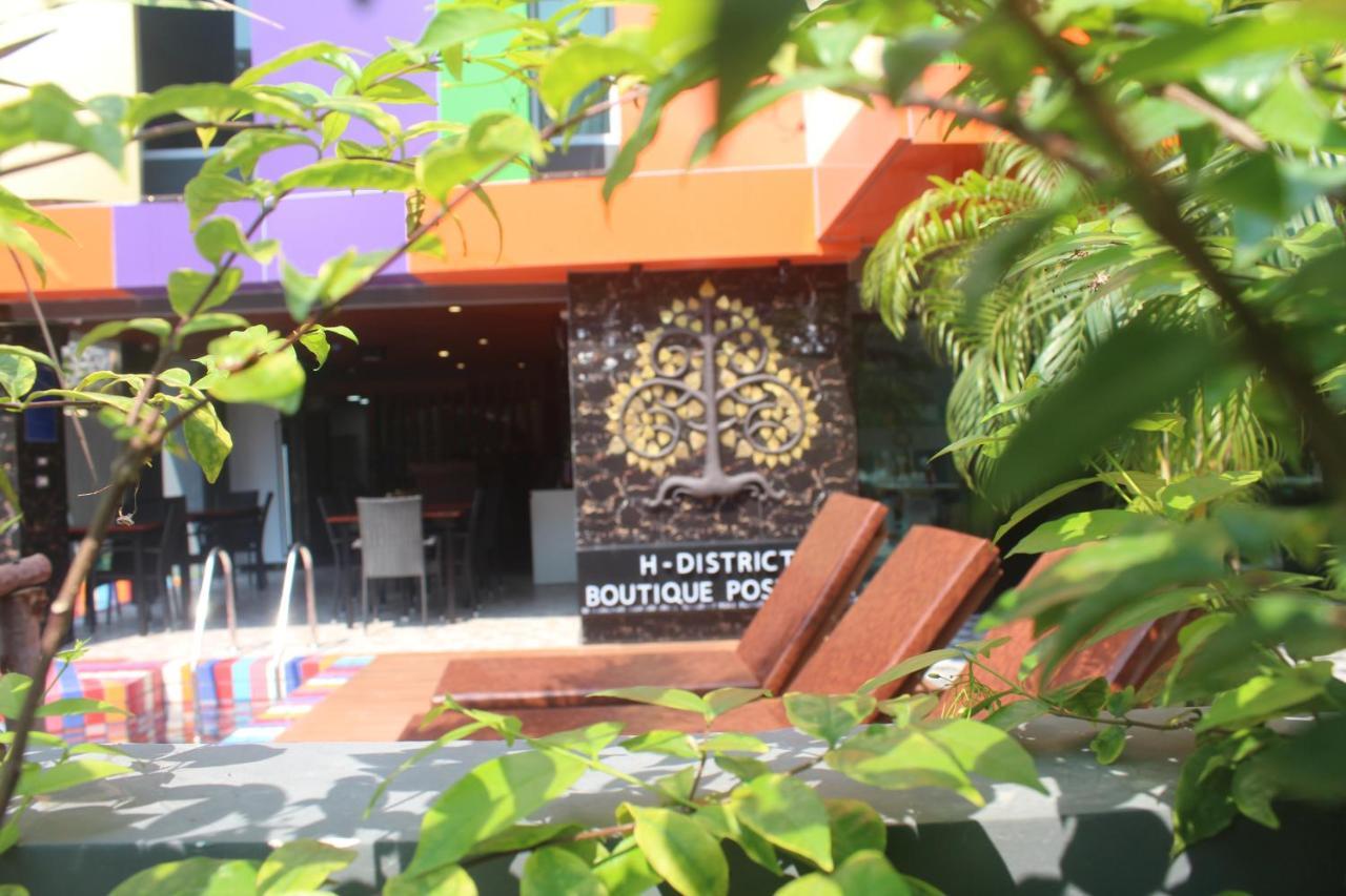 H-District Boutique Poshotel Bangkok Exteriör bild